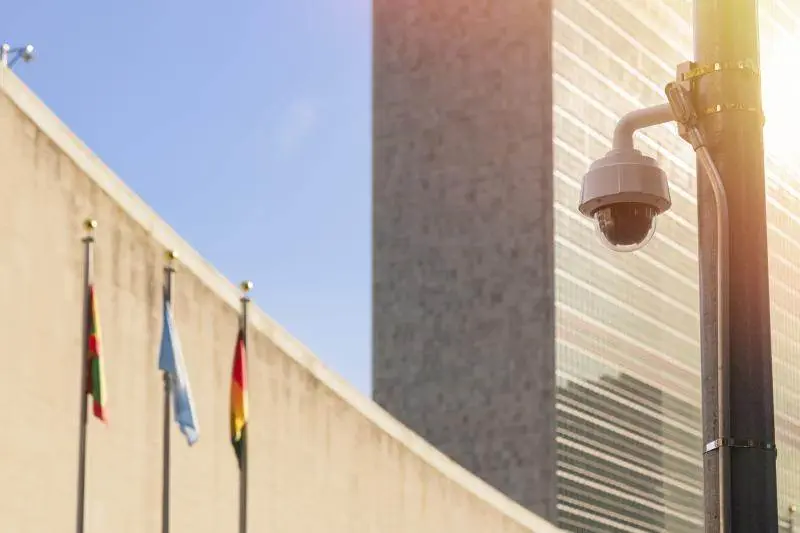 AXIS 5 q60 un building new york 1810 2600x7132